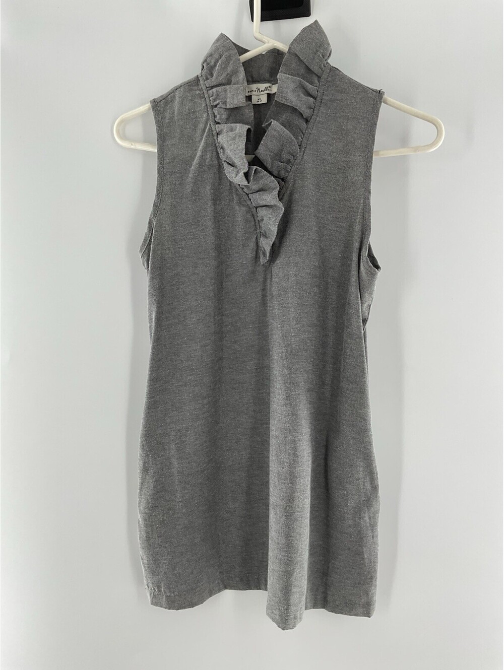 Simply Noelle sleeveless blouse grey ruffle neckline extra small 092